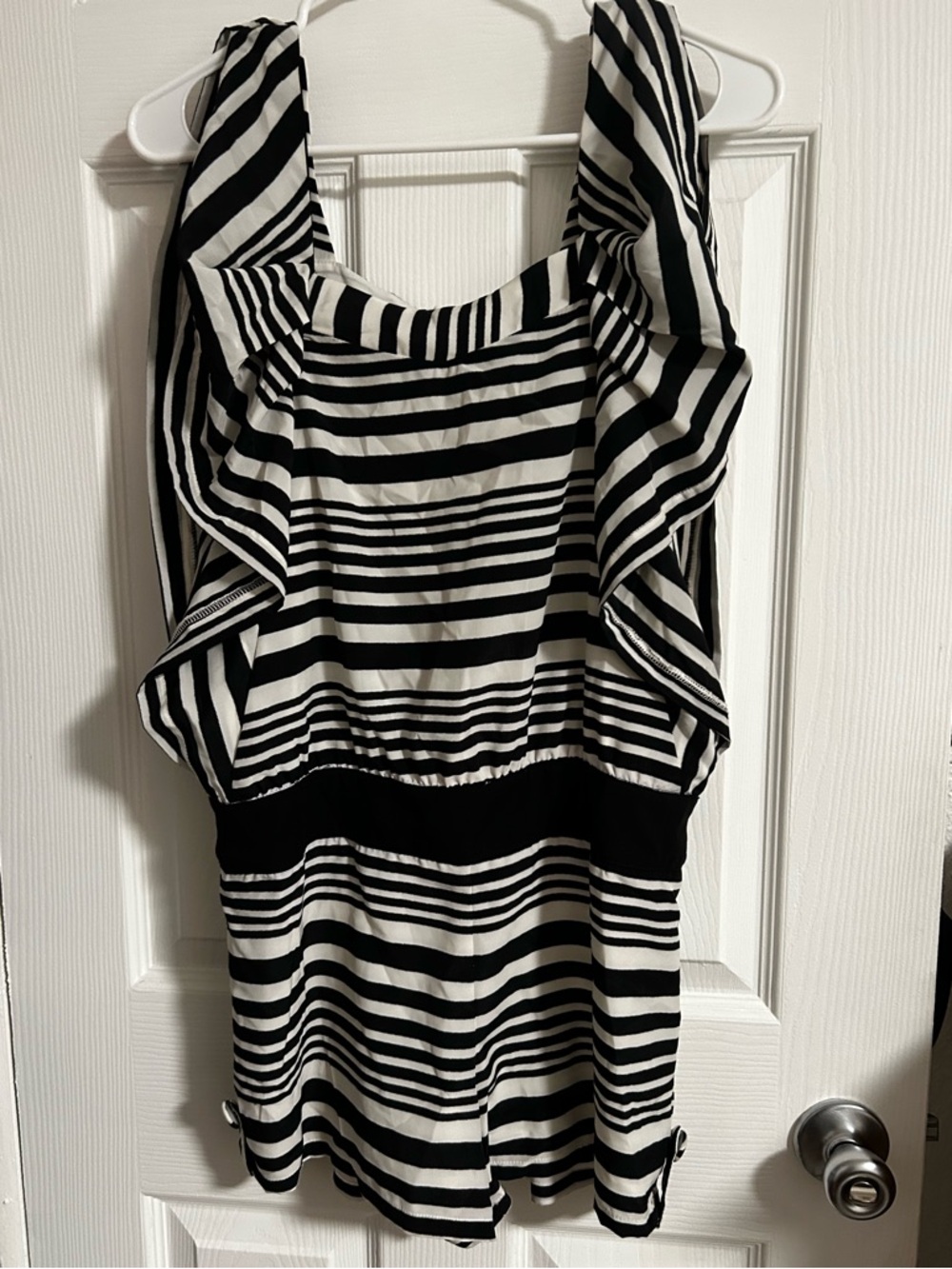 C.Luce Black & Off White Striped Romper Size:M
